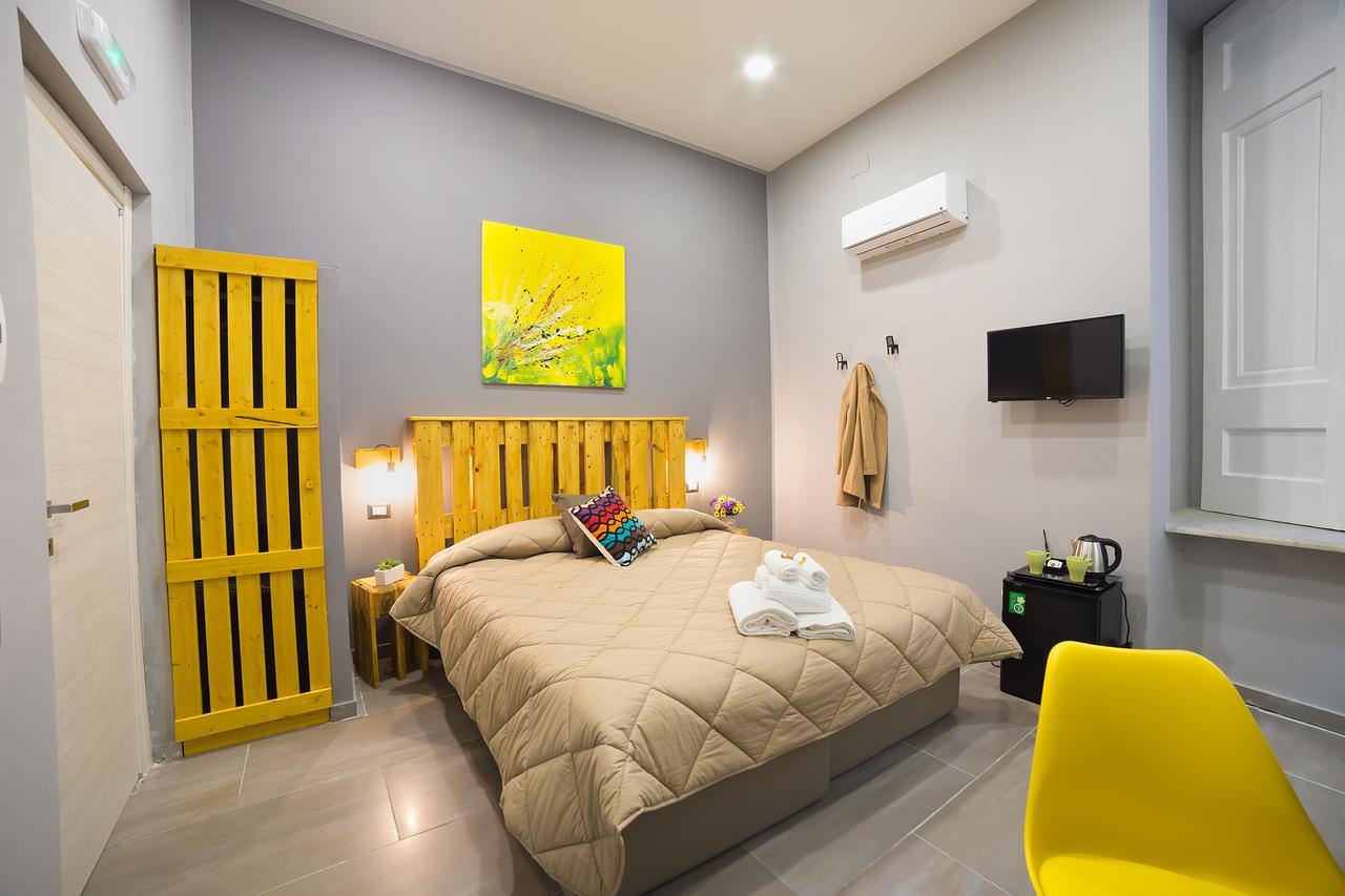 Affittacamere Le 4 Stagioni Dante's H Centro, By Clapa Group